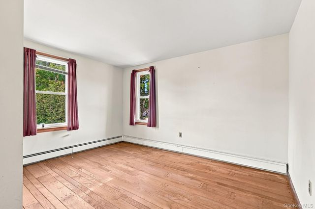 8 Lancaster Avenue, Montrose, NY 10548