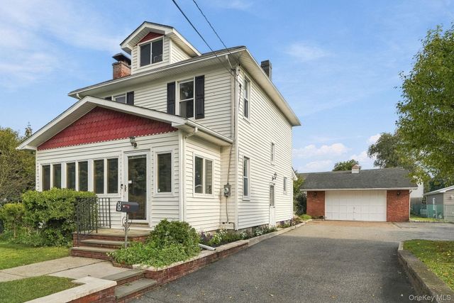 8 Lancaster Avenue, Montrose, NY 10548