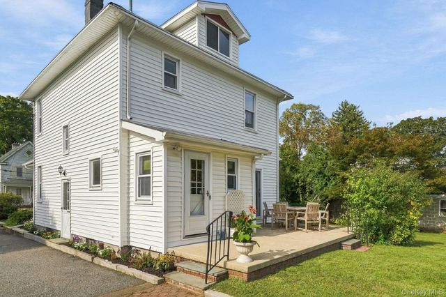 8 Lancaster Avenue, Montrose, NY 10548