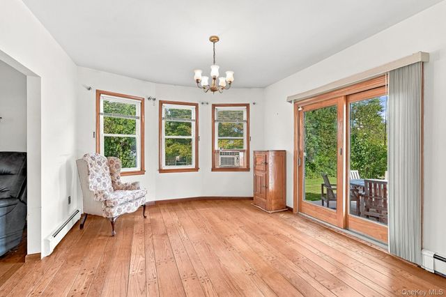 8 Lancaster Avenue, Montrose, NY 10548