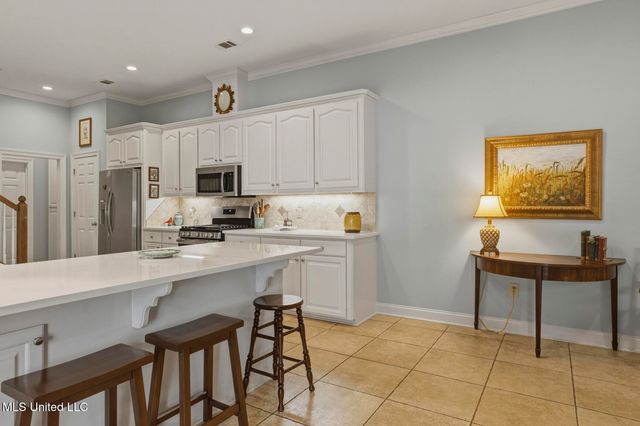 24 Savannah Circle, Brandon, MS 39047