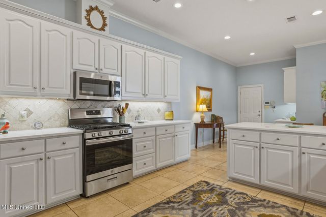 24 Savannah Circle, Brandon, MS 39047