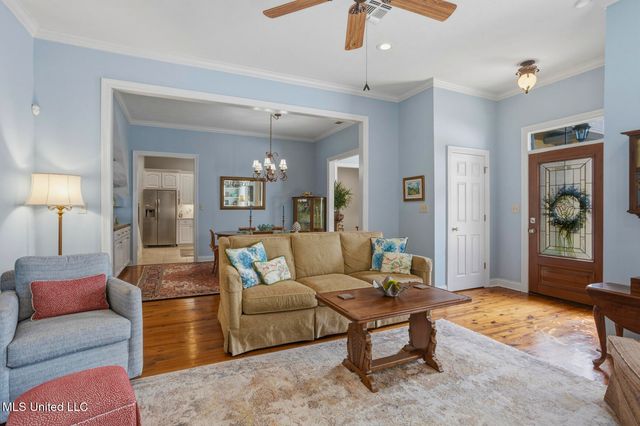 24 Savannah Circle, Brandon, MS 39047