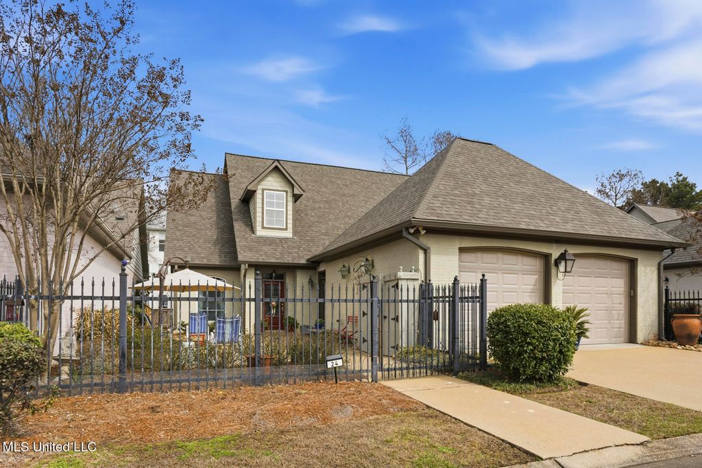 24 Savannah Circle, Brandon, MS 39047