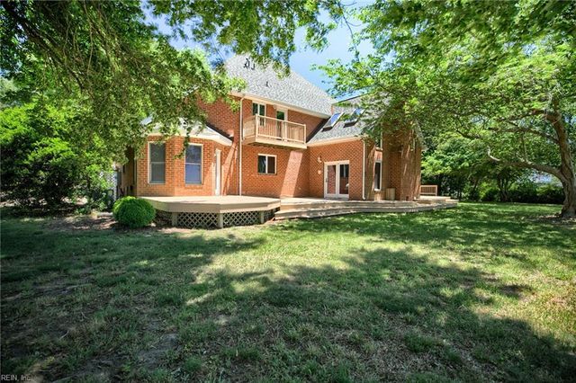 5508 York Haven LN, Gloucester, VA 23061