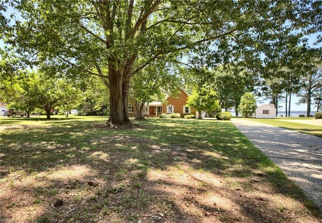 5508 York Haven LN, Gloucester, VA 23061