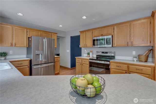 15707 26th Ave E, Tacoma, WA 98445