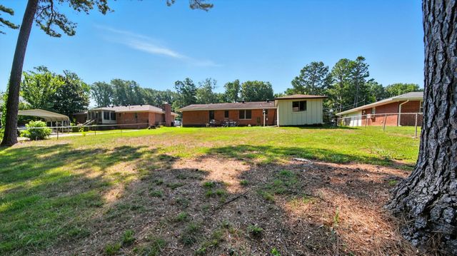1358 OLD HICKORY RD, Memphis, TN 38116