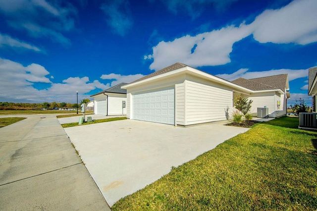 201 Royal Oak Boulevard, Thibodaux, LA 70301