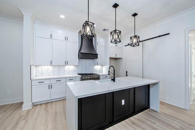 201 Royal Oak Boulevard, Thibodaux, LA 70301