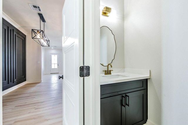 201 Royal Oak Boulevard, Thibodaux, LA 70301