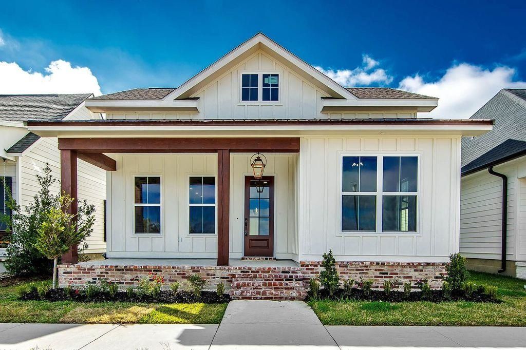 201 Royal Oak Boulevard, Thibodaux, LA 70301