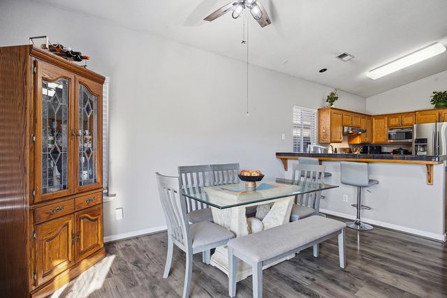 2271 E Niles Avenue, Fresno, CA 93720