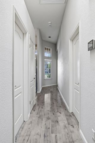 2271 E Niles Avenue, Fresno, CA 93720