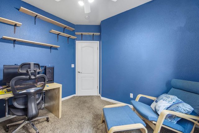 2271 E Niles Avenue, Fresno, CA 93720