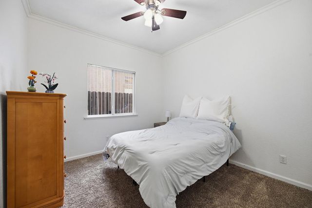 2271 E Niles Avenue, Fresno, CA 93720