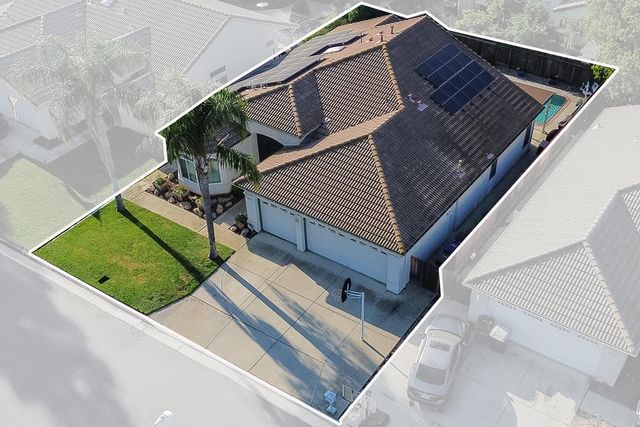 2271 E Niles Avenue, Fresno, CA 93720