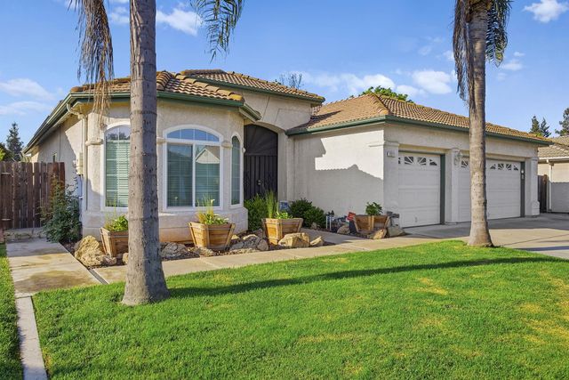 2271 E Niles Avenue, Fresno, CA 93720