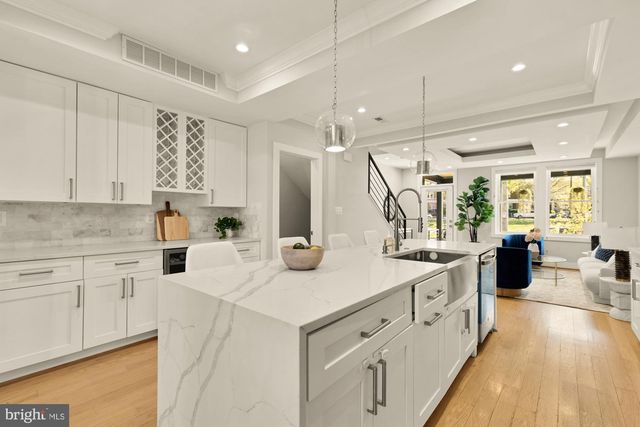 5112 9TH ST NW, Washington, DC 20011