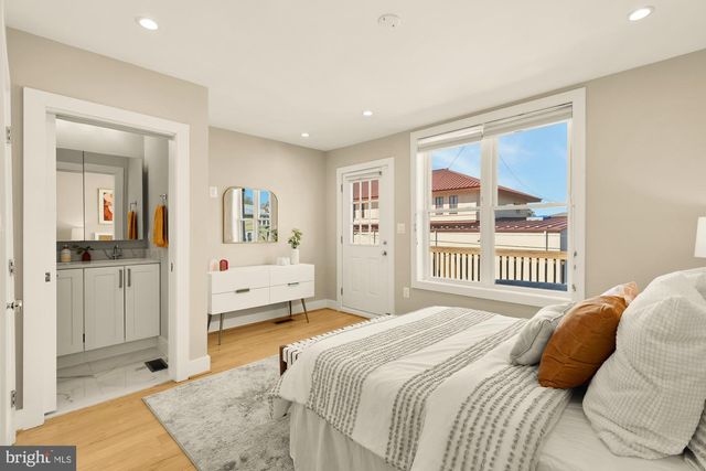5112 9TH ST NW, Washington, DC 20011