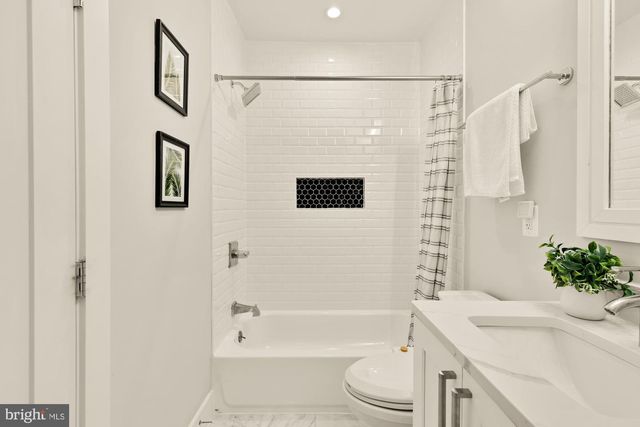 5112 9TH ST NW, Washington, DC 20011