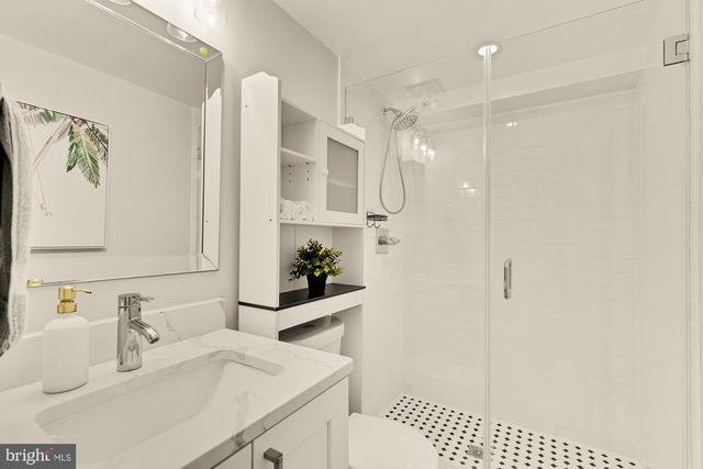 5112 9TH ST NW, Washington, DC 20011