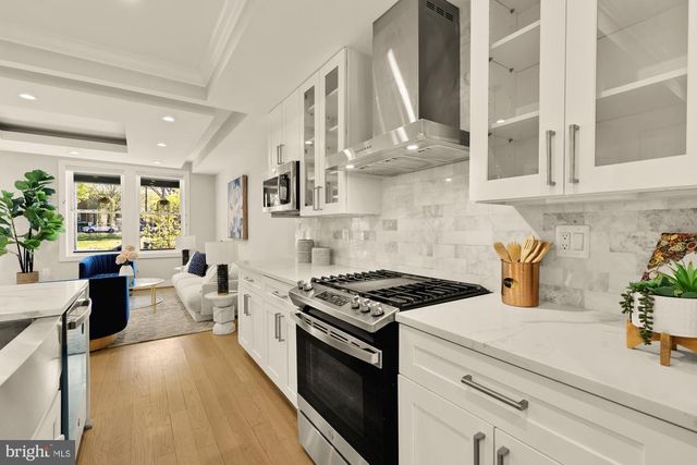 5112 9TH ST NW, Washington, DC 20011