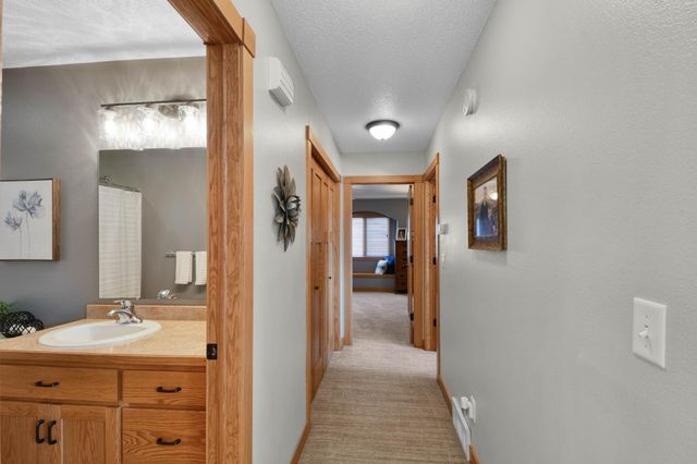4026 39th Street S, Moorhead, MN 56560