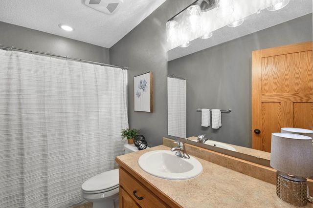 4026 39th Street S, Moorhead, MN 56560