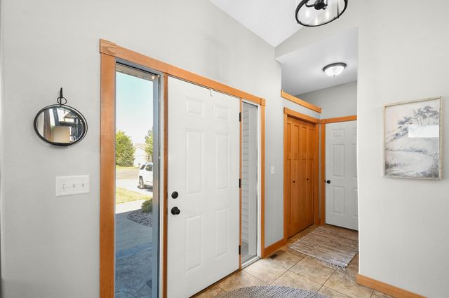 4026 39th Street S, Moorhead, MN 56560