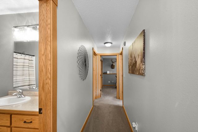 4026 39th Street S, Moorhead, MN 56560