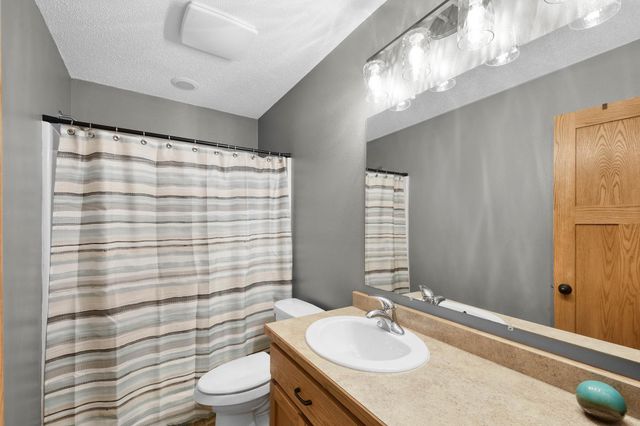 4026 39th Street S, Moorhead, MN 56560