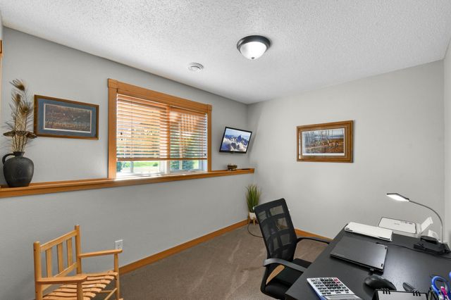 4026 39th Street S, Moorhead, MN 56560