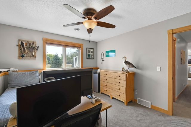 4026 39th Street S, Moorhead, MN 56560