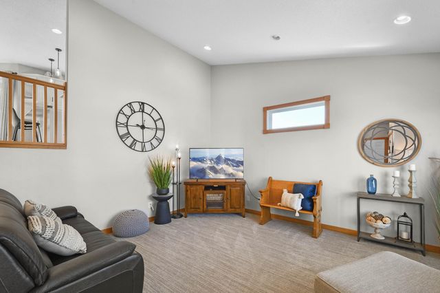 4026 39th Street S, Moorhead, MN 56560