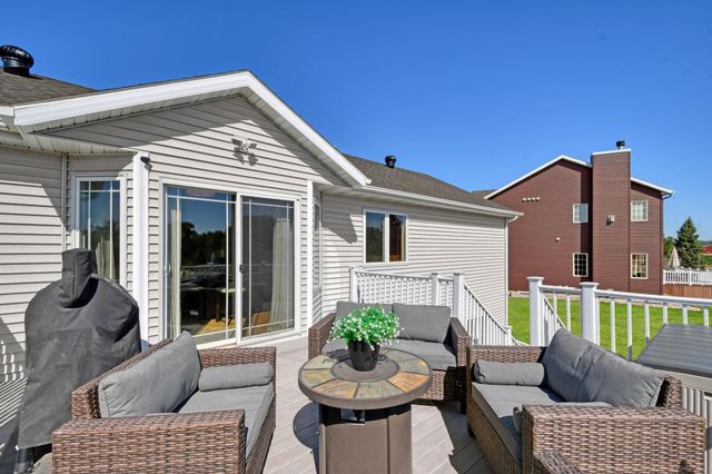 4026 39th Street S, Moorhead, MN 56560