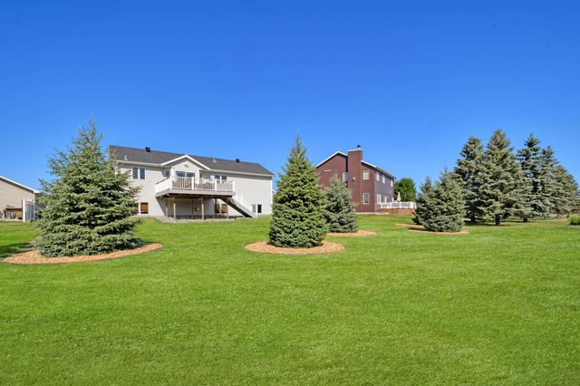 4026 39th Street S, Moorhead, MN 56560