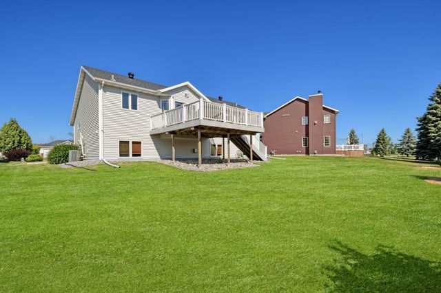 4026 39th Street S, Moorhead, MN 56560