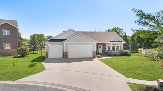 4026 39th Street S, Moorhead, MN 56560