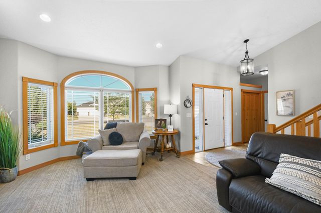 4026 39th Street S, Moorhead, MN 56560