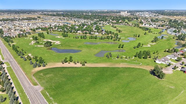 4026 39th Street S, Moorhead, MN 56560