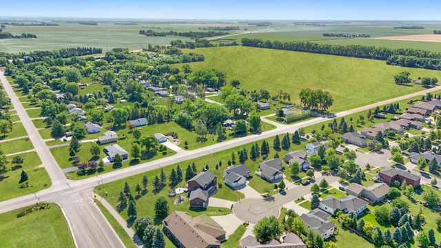 4026 39th Street S, Moorhead, MN 56560