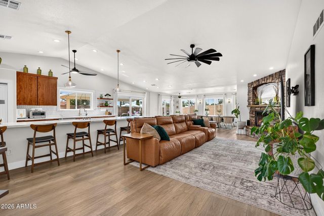 15002 N 92ND Avenue, Peoria, AZ 85381