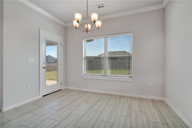 338 Emerald Woods RUN, Farmington, AR 72730