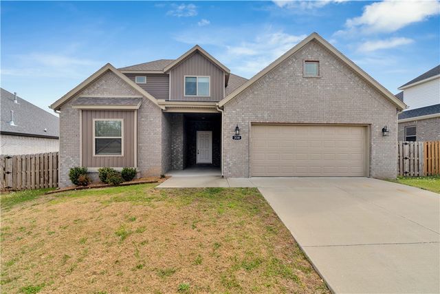 338 Emerald Woods RUN, Farmington, AR 72730