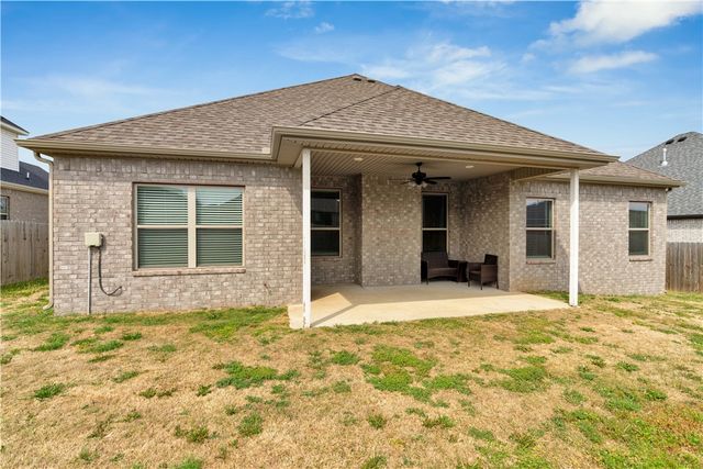 338 Emerald Woods RUN, Farmington, AR 72730