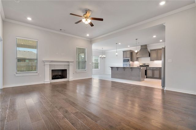 338 Emerald Woods RUN, Farmington, AR 72730