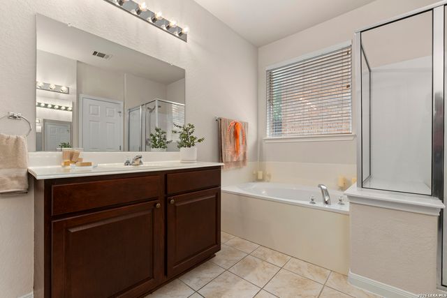 510 CATANBO CT, San Antonio, TX 78258