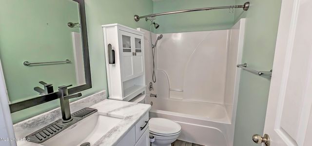 7397 Hunters Horn Drive, Olive Branch, MS 38654