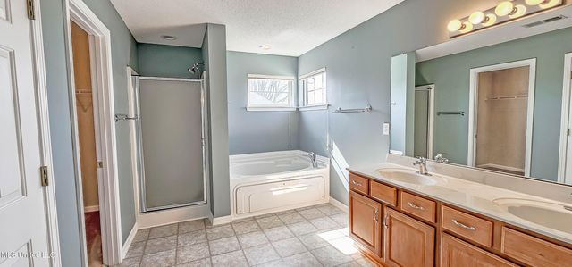 7397 Hunters Horn Drive, Olive Branch, MS 38654